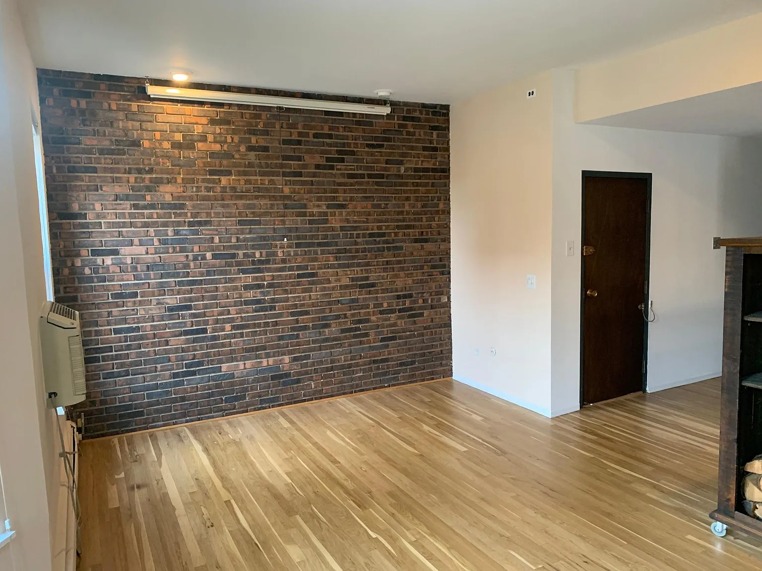 2 bed, 800 sqft, $3,000 — Photo 4