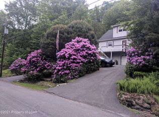 151 Grouse Ridge Ln, Drums, PA 18222