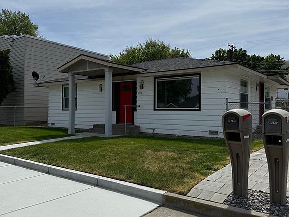 2nd image of 819 Ellen Ave