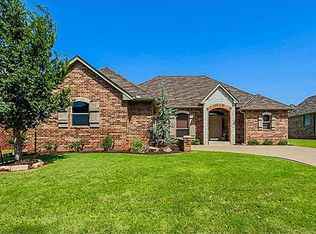16516 Moorgate Ln, Edmond, OK 73012