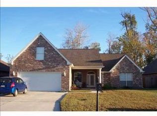 240 Betty Dr, Montz, LA 70068