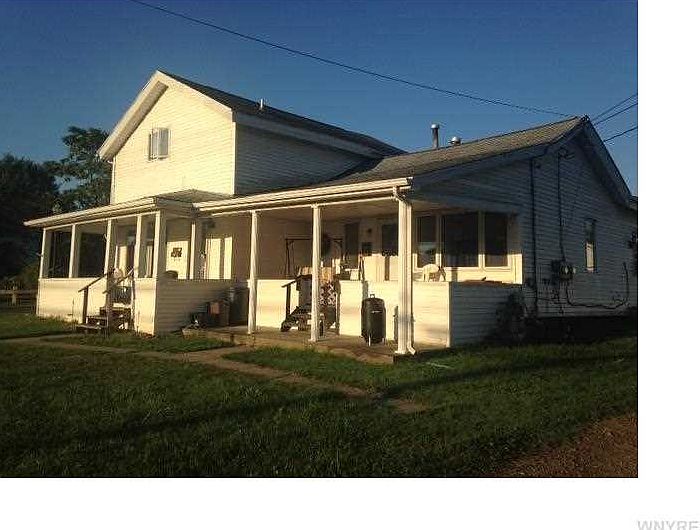 2nd image of 182 N Main St