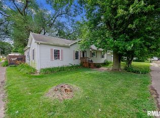 302 S Main St, Lacon, IL 61540