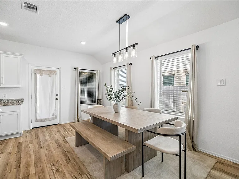 7511 Greenbriar Canyon Ln — Photo 12