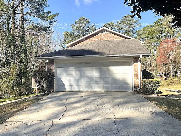 2nd image of 3240 Wakefield Dr
