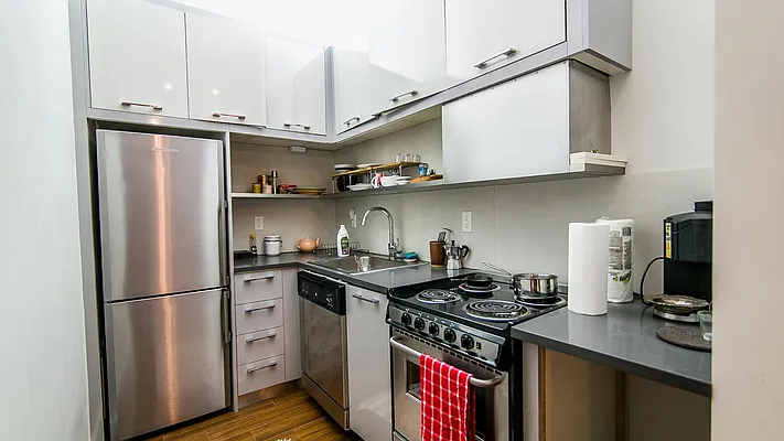 Rented by Nooklyn NYC LLC | media 62