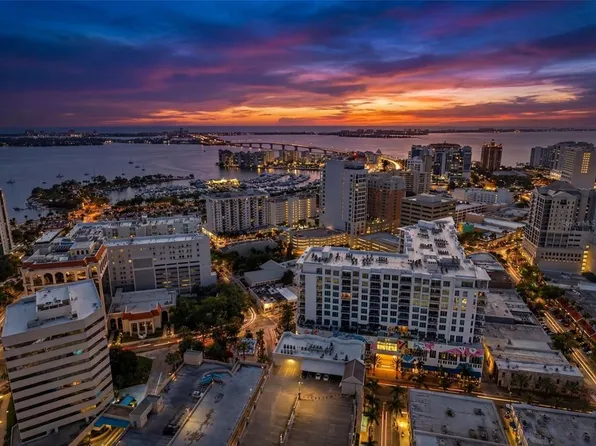111 S Pineapple Ave #806, Sarasota, FL 34236