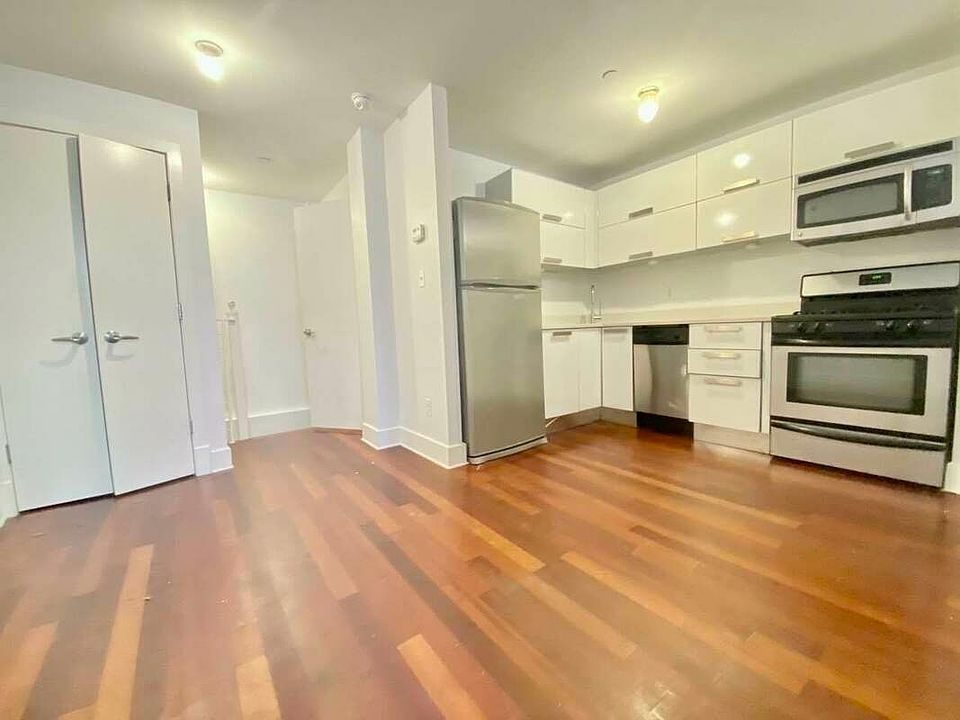 1st image of 18 Meserole St #1I