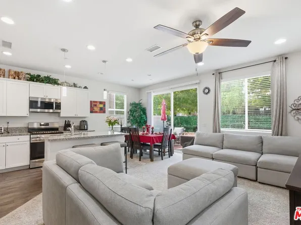 22820 W Olive Way, Canoga Park, CA 91304
