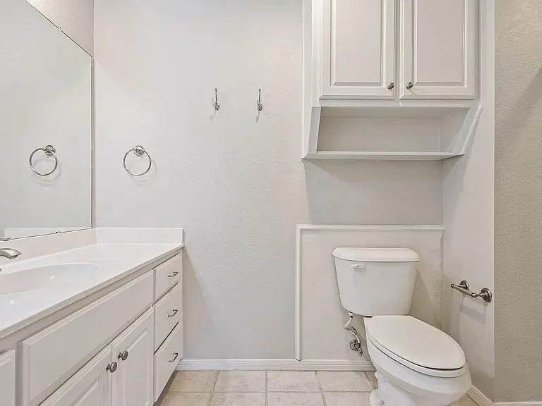 1728 S. Waco Street — Photo 13