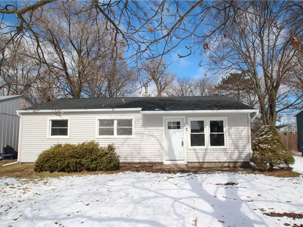 56 Seneca Dr, Canandaigua, NY 14424