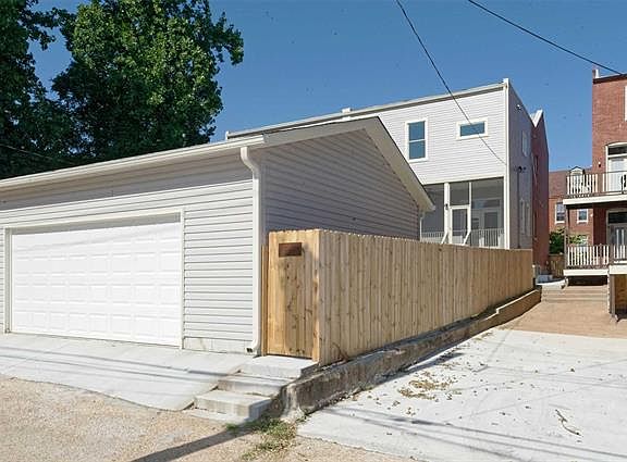 3rd image of 2342 Menard St