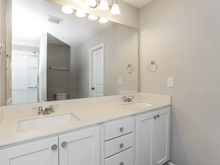 4064 Kendrick Cir — Photo 14