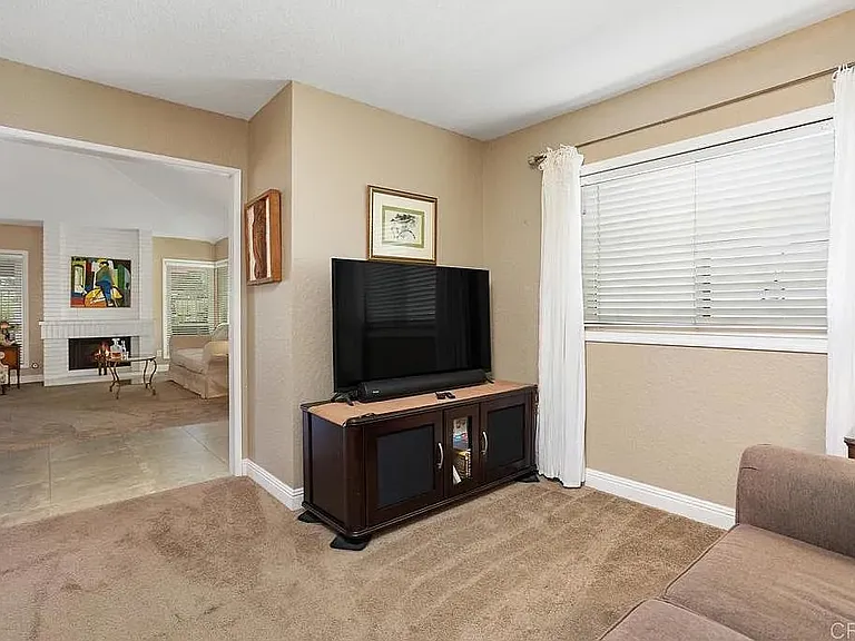 1878 Turnberry Dr — Photo 8
