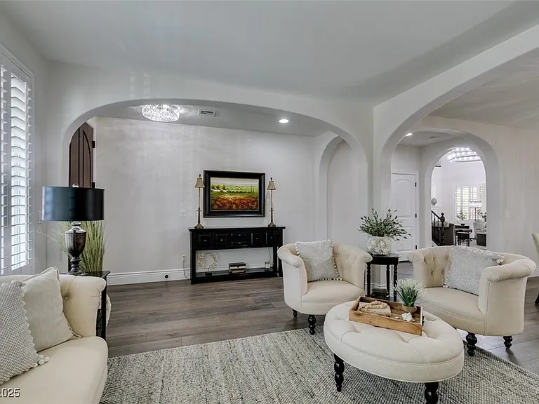 10244 Radcliffe Peak Ave — Photo 34