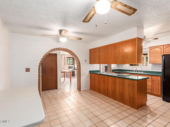 3rd image of 5705 W Windsor Ave