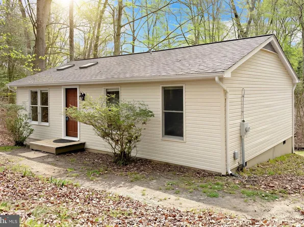 1111 San Angelo Dr, Lusby, MD 20657