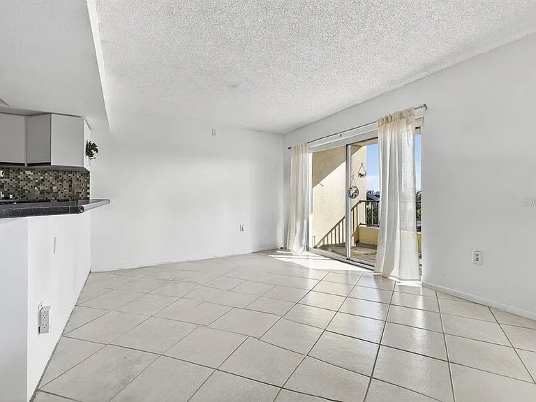 1750 Harbor Pl S #303 — Photo 10