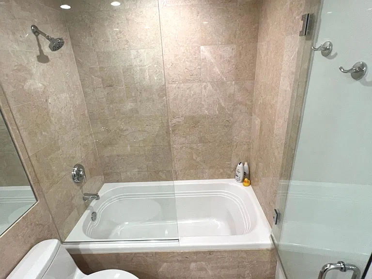 801 Brickell Key Blvd #1707 — Photo 20