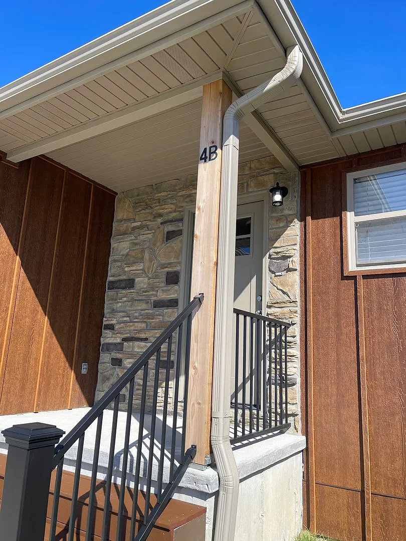 Luxury Lake Living Starts Here Brand-New 2 Bed, 2 Bath House in Kimberling City- Year Round Vacat... — Photo 3