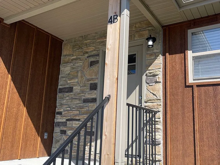4 C St #B — Photo 3