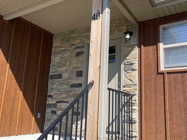 4 C St, Kimberling City, MO