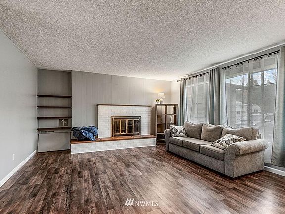 4th image of 204 Ventura Dr