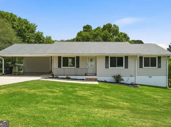 110 Point View Ct, Tyrone, GA 30290