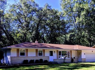630 Oak Valley Dr, Holland, MI 49424