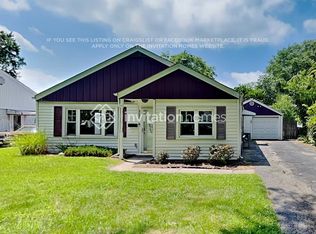 9220 S 49th Ct, Oak Lawn, IL 60453