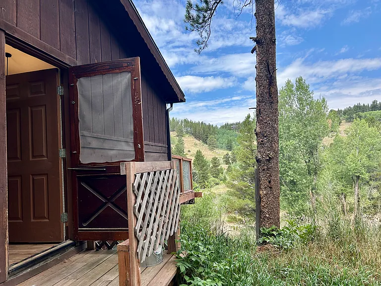 More sweeping views off the kitchen