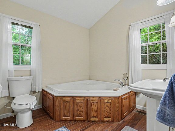 3rd image of 1191 Old Forge Estates