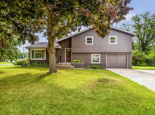 1238 Vineland Rd, Saint Joseph, MI 49085