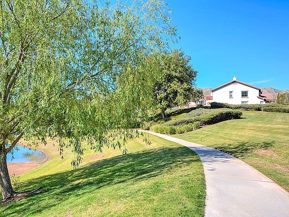 4th image of 10089 Thornbird Ct