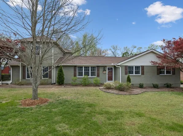 2913 Fernbrook Ln, Nashville, TN 37214