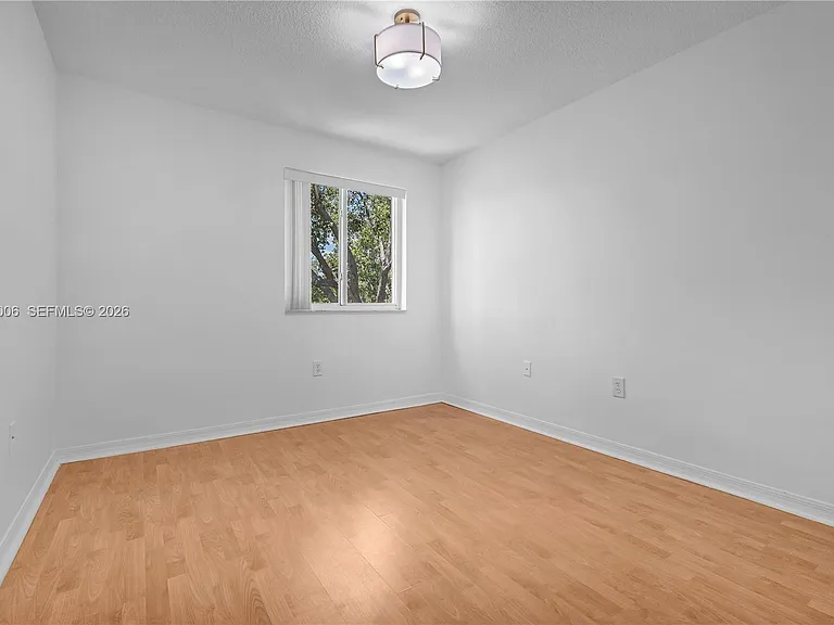 15750 SW 92nd Ave #20C — Photo 17