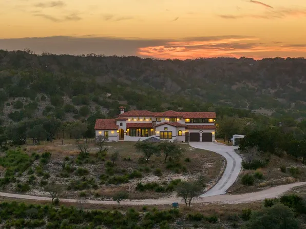 217 Saddle Wood, Comfort, TX 78013