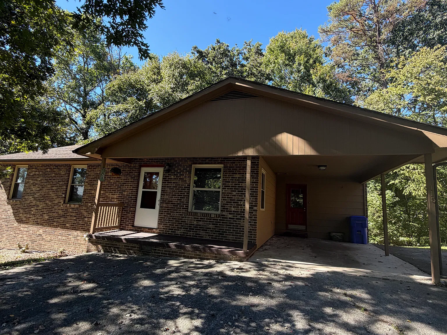 3 bed, 1080 sqft, $1,550 — Photo 1