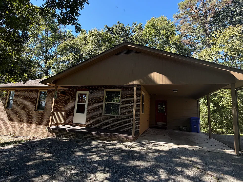115 Rosemont Ln