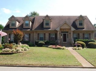 717 Firethorn Rd, Chesapeake, VA 23320