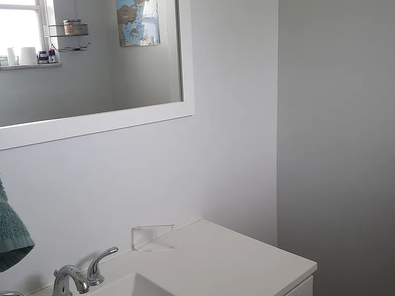 1/2 bath