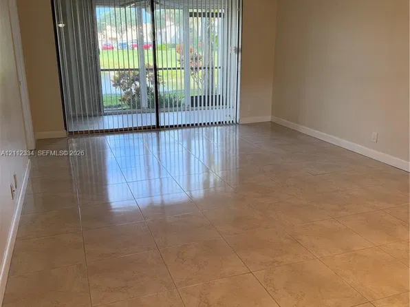7300 NW 1st St APT 104, Fort Lauderdale, FL 33317