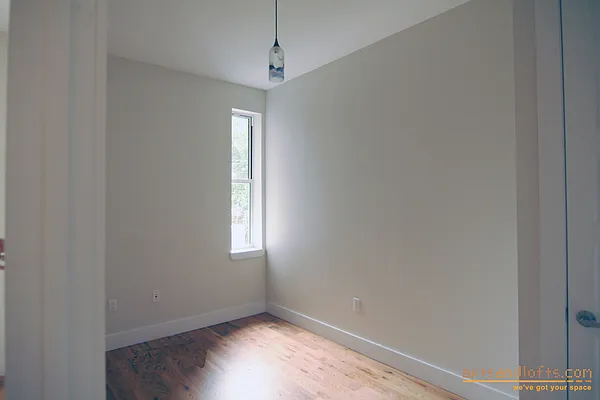 Rented by aptsandlofts.com | media 66