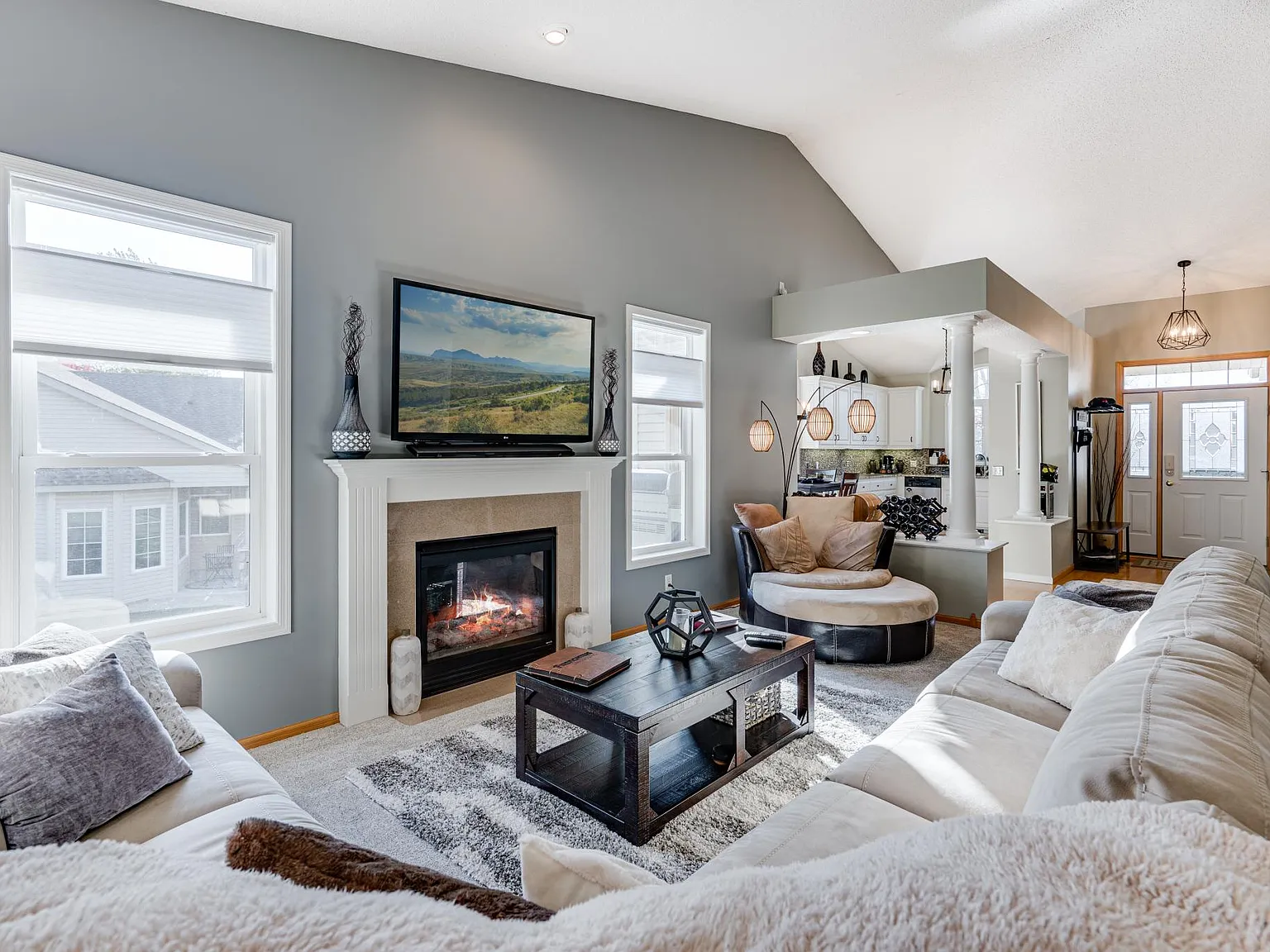 3 bed, 3400 sqft, $5,500 — Photo 4
