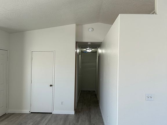 Main entry into the hallway