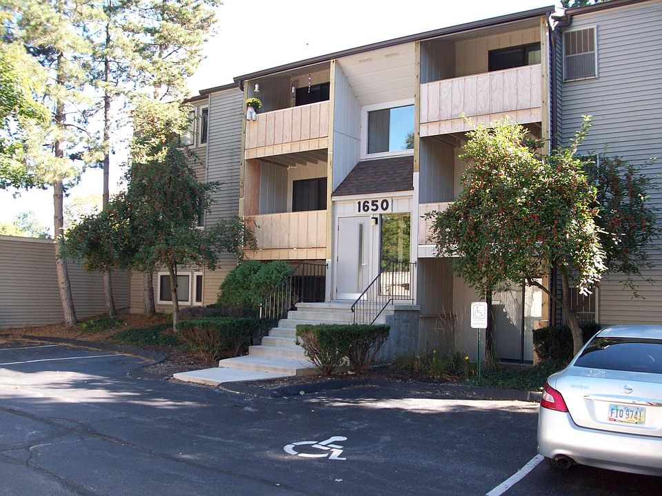 1st image of 1650 Cedarwood Dr