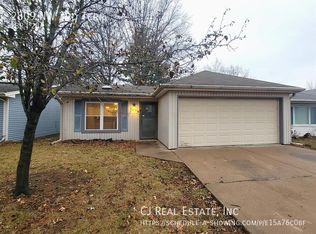 2809 NW 3rd Ter, Blue Springs, MO 64014
