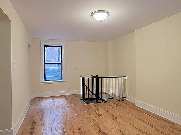 2nd image of 272 W 77th St Penthouse 1