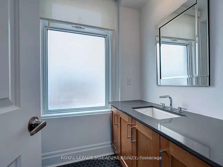 1 Lansdowne Ave #2B — Photo 7