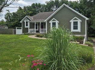 14969 Forest View Ct, Bonner Springs, KS 66012